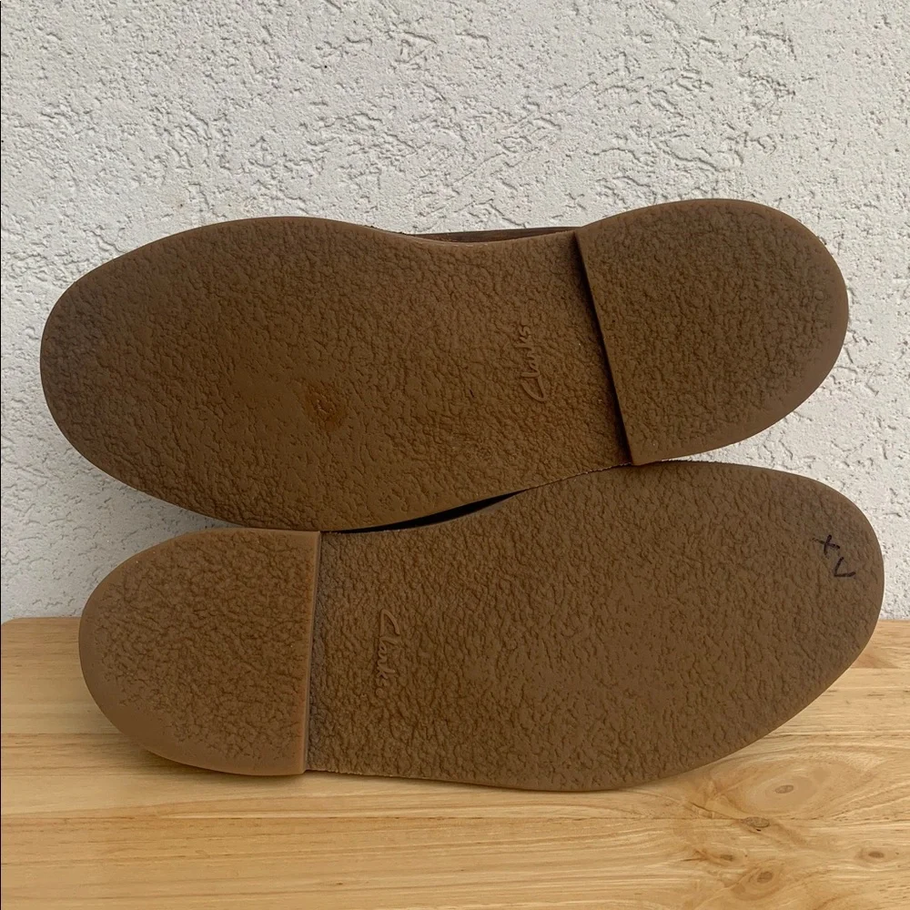 Clarks chukka boots